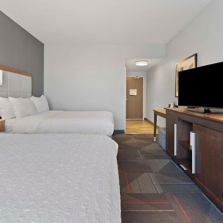 Hampton Inn & Suites Columbus Scioto Downs Exterior foto
